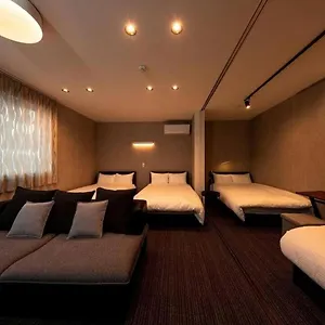 White Crystal Roomb , 福岡市 日本